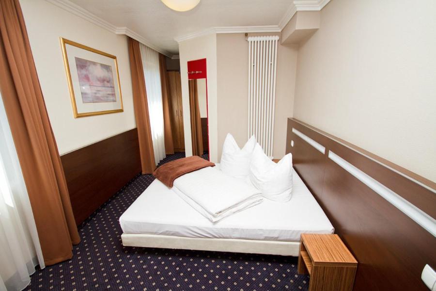 Hotel Tourist Fráncfort del Meno Habitación foto